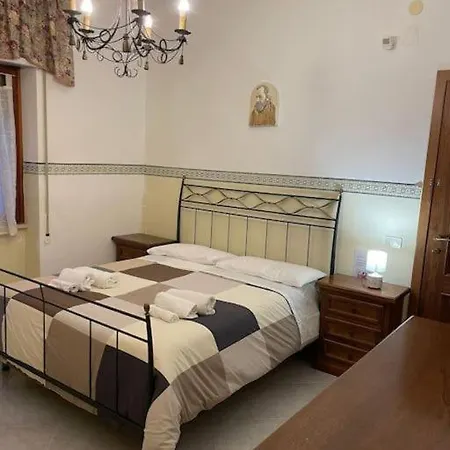 Casa Sul Mare Con Posto Auto E Giardino Privato *