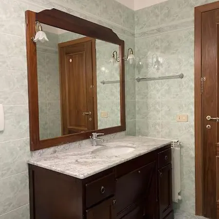 Apartment Casa Sul Mare Con Posto Auto E Giardino Privato