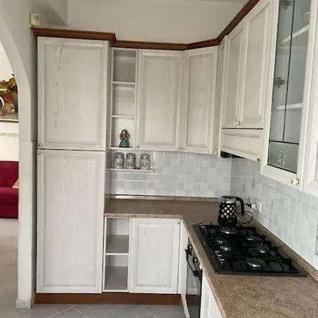 Apartment Casa Sul Mare Con Posto Auto E Giardino Privato *